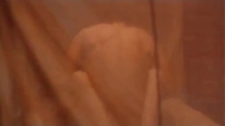 可爱的德国继姐妹在假期里沉迷于女同性恋性爱