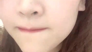 蔡英文被日小说今天她和我们一起在旅馆里，这是她的第一个成人性爱视频1