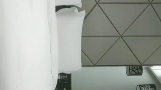 2022.7.1，【汐汐汐颜】，极品车模，超强喷水器，粉嫩肥美鲍鱼，水柱直冲镜头