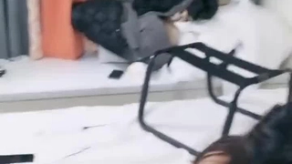绿奴骚妻被朴教练大屌艹得太爽了，绿奴视角
