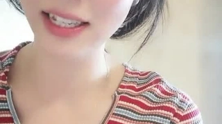 笔阵图《重磅✅模特私拍㊙️泄密》学院派高端独享✅极品大波肥臀性感小姐姐宾馆顶级私拍女体重头戏在收尾足交丝袜撸抠逼淫叫哦买噶对话刺激