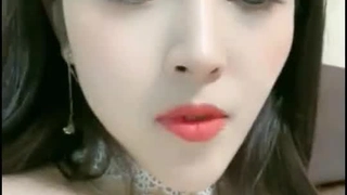 中国妹气质妹子胡琦 揉揉穴啊~揉揉奶啊~勤做身体机能保养
