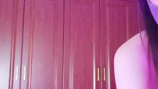 幼教老师穿上水手服~极致美尻勾得男伴性慾挑起~直接压在沙发上爆操一波!!