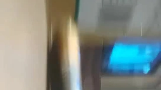 年轻的荡妇Stacie和她的继父一起变得肮脏