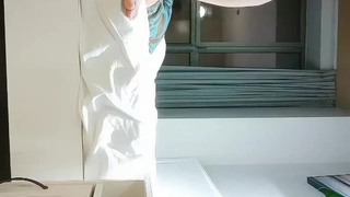 剧情扮演姐妹花生病找医生，露脸双飞实录，淫话连篇，挨个打一炮啥都好了多姿势