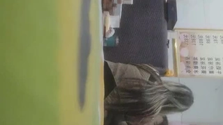 大学生在群交中探索双重插入